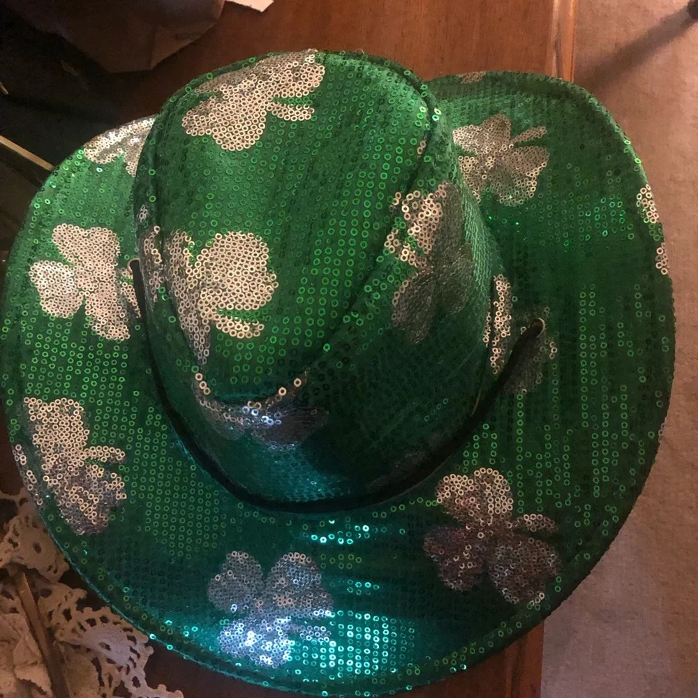 ☘️Green Sequin Shamrock Party Cowgirl Hat-145A $15 or $12 w/offer